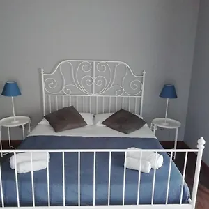 Apartman Mansarda In Palazzo D'epoca, Catania-Fontanarossai nemzetközi repülőtér